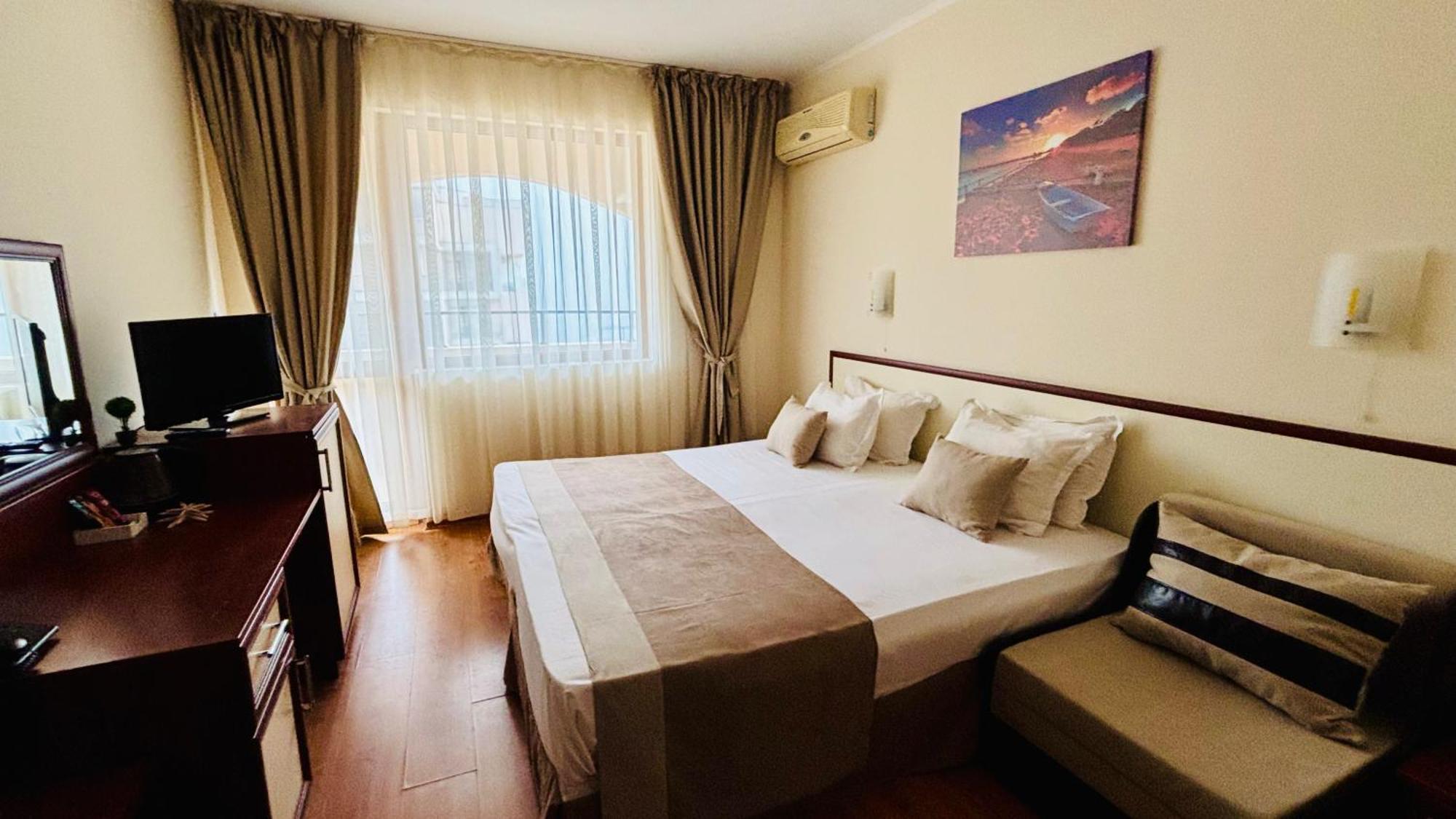 Hotel Sea Vista Sveti Vlas Ngoại thất bức ảnh