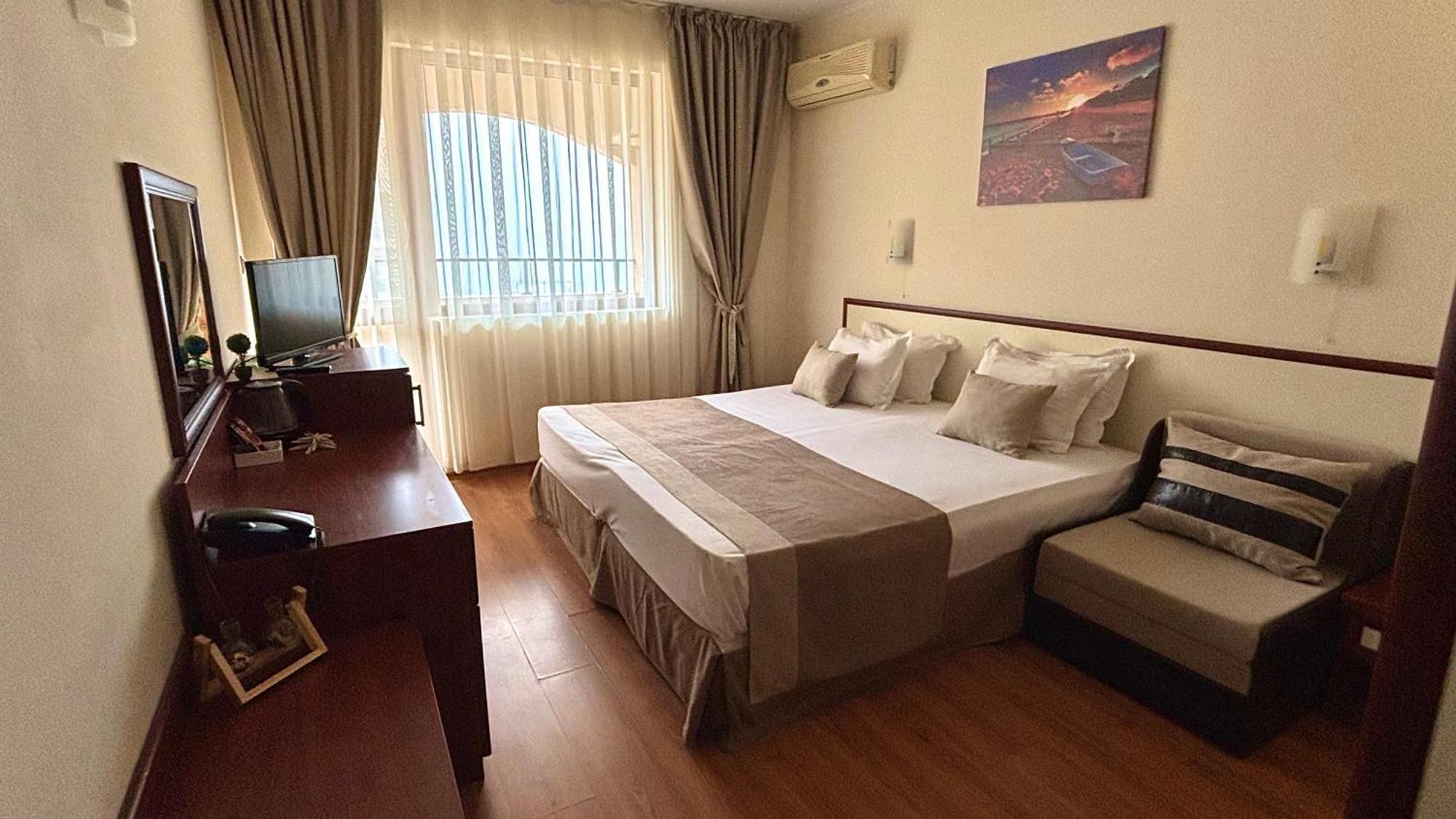 Hotel Sea Vista Sveti Vlas Ngoại thất bức ảnh