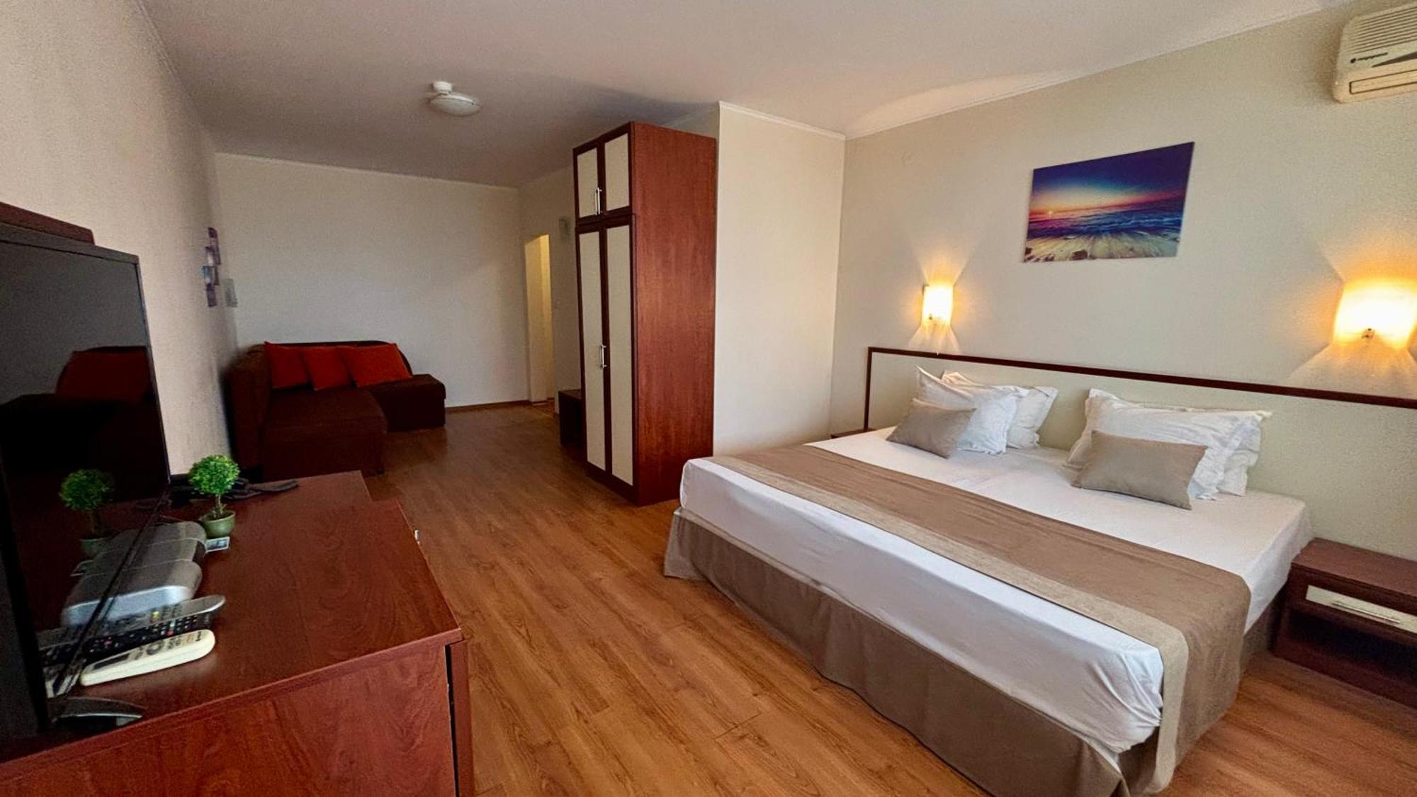 Hotel Sea Vista Sveti Vlas Ngoại thất bức ảnh