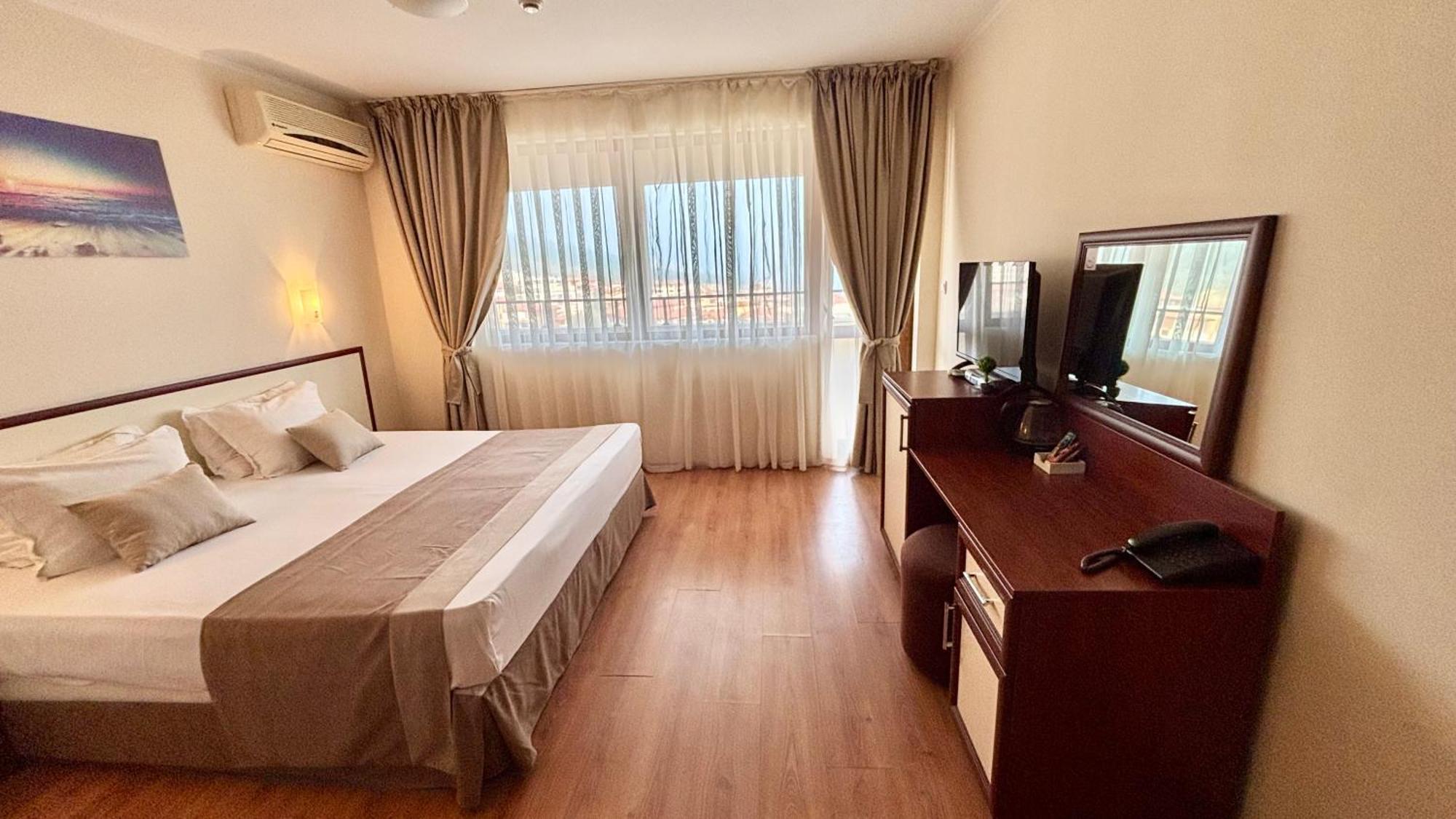 Hotel Sea Vista Sveti Vlas Ngoại thất bức ảnh