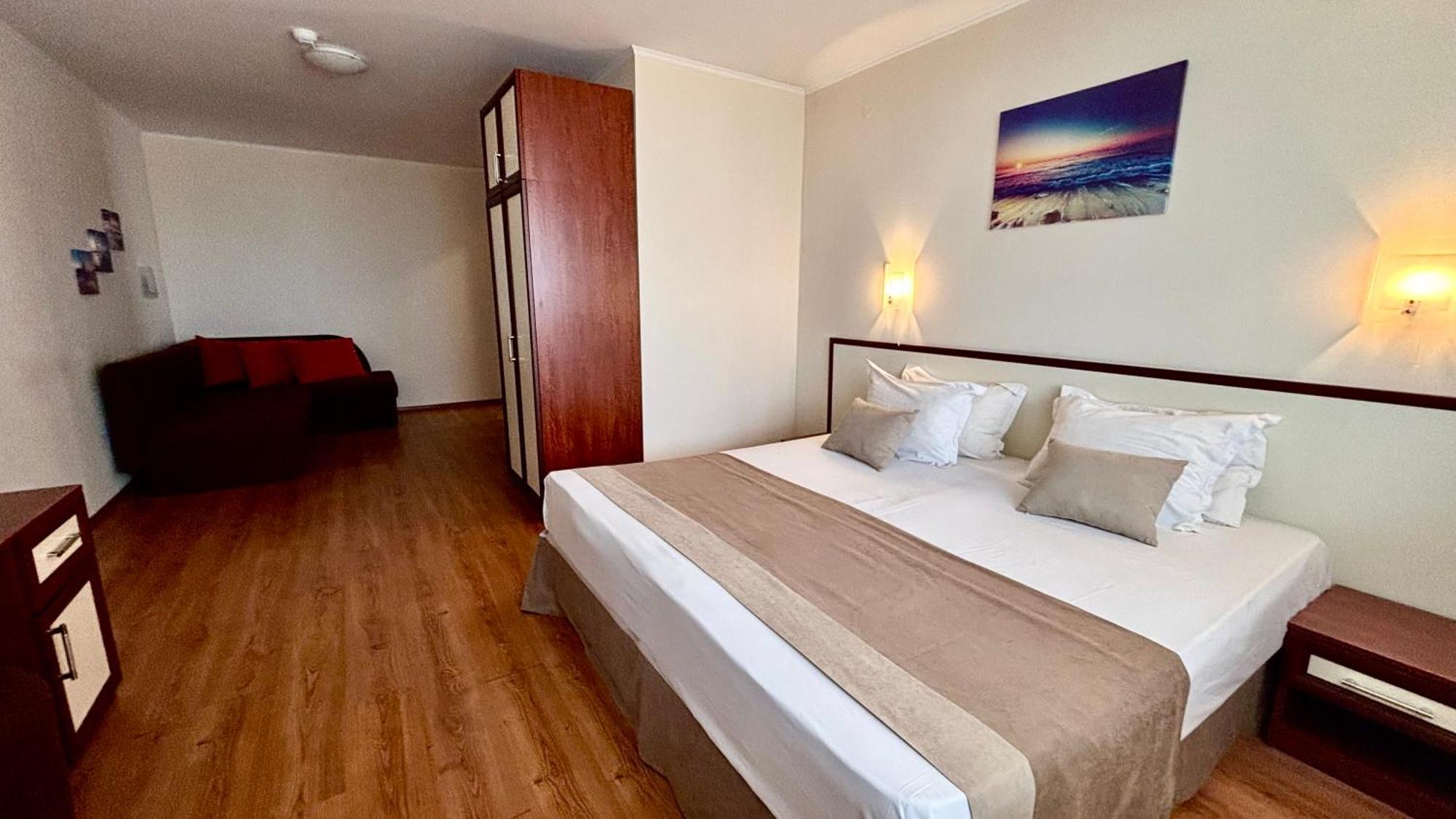 Hotel Sea Vista Sveti Vlas Ngoại thất bức ảnh
