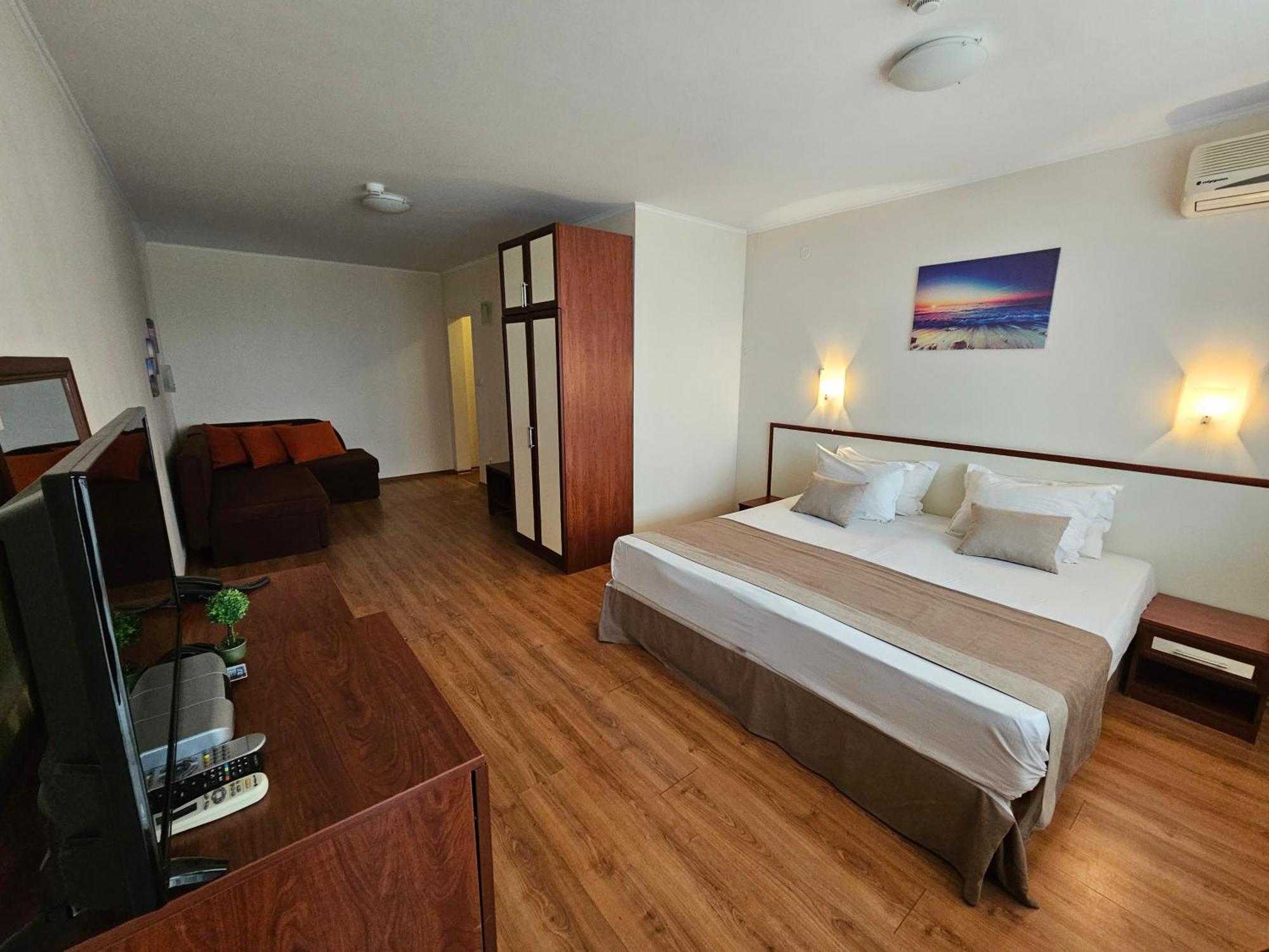 Hotel Sea Vista Sveti Vlas Ngoại thất bức ảnh