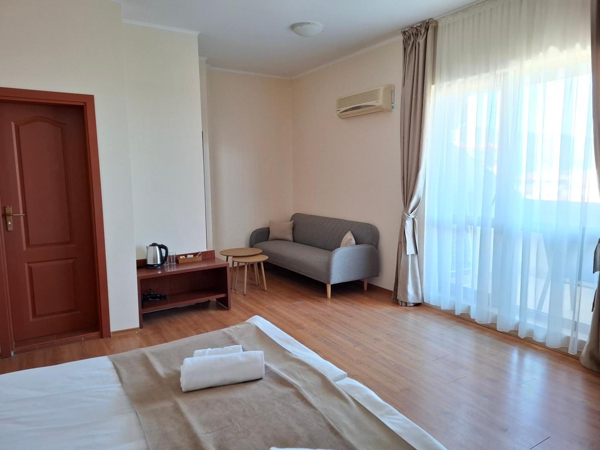 Hotel Sea Vista Sveti Vlas Ngoại thất bức ảnh