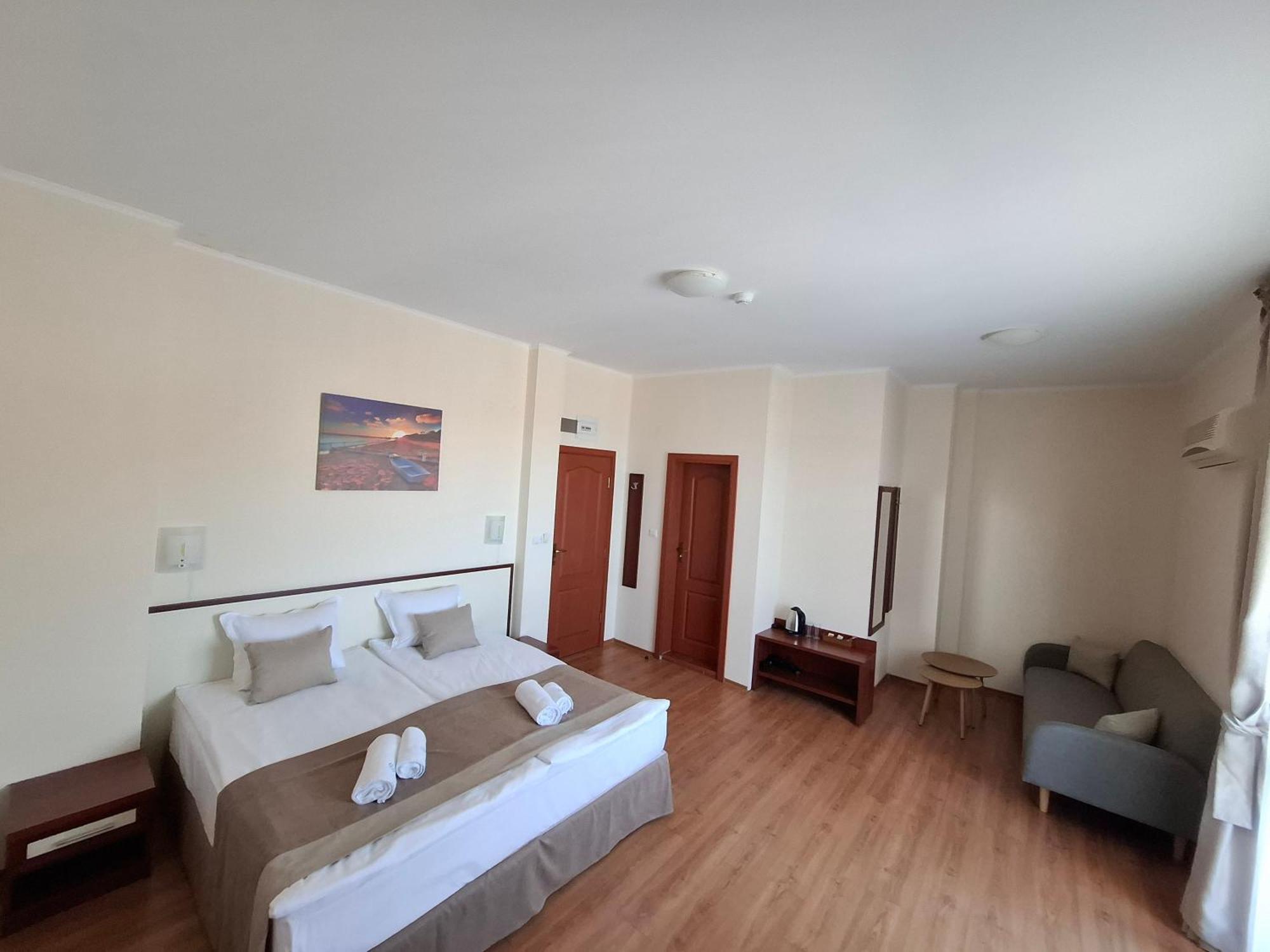 Hotel Sea Vista Sveti Vlas Ngoại thất bức ảnh