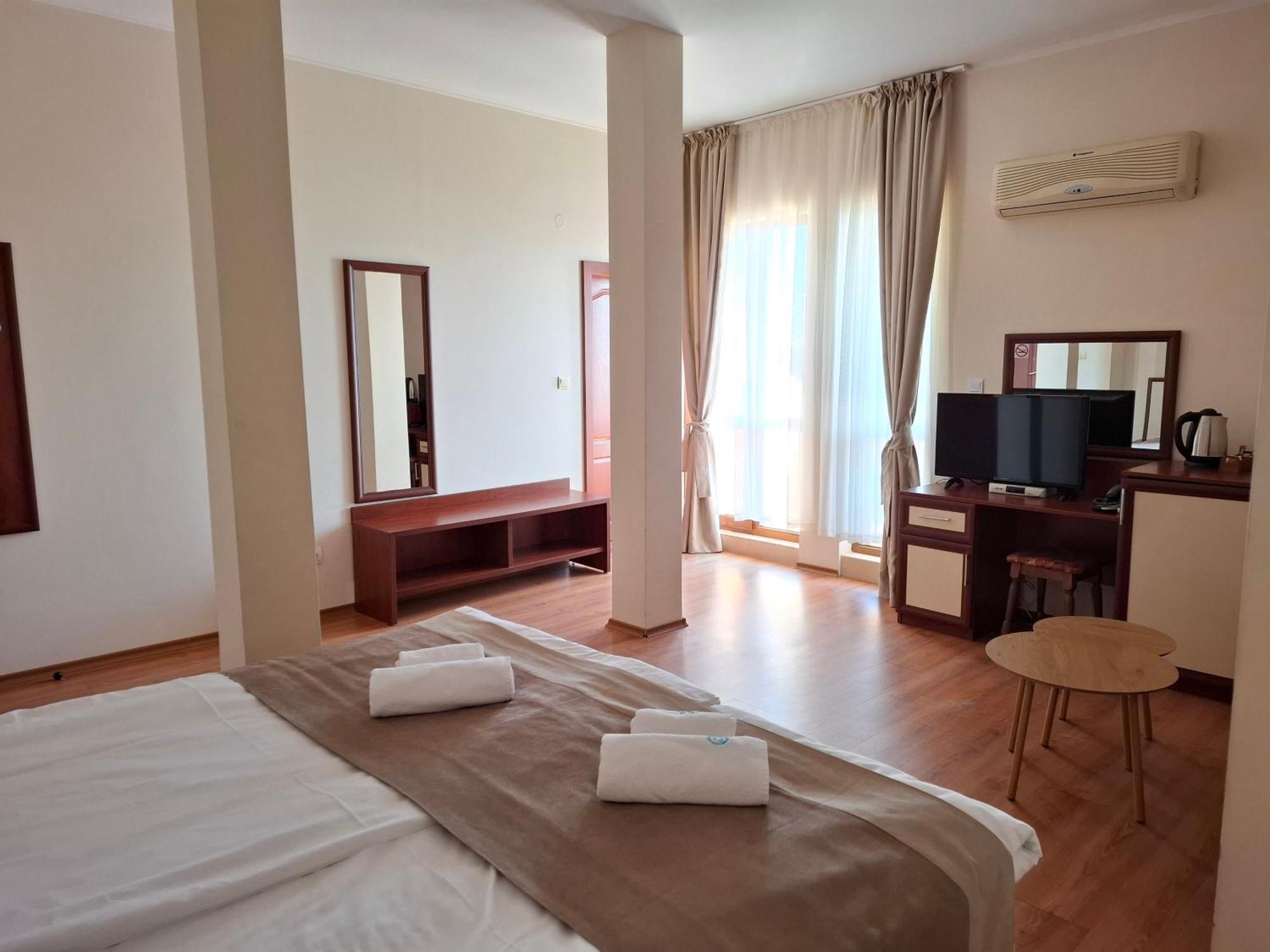 Hotel Sea Vista Sveti Vlas Ngoại thất bức ảnh