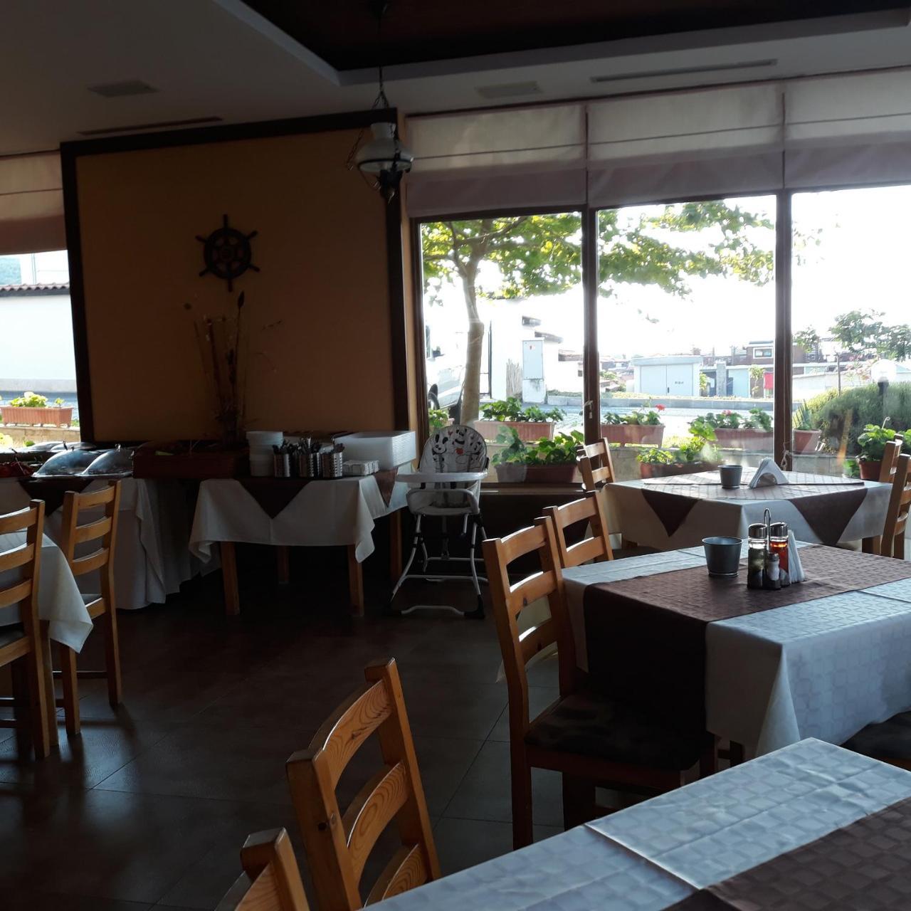 Hotel Sea Vista Sveti Vlas Ngoại thất bức ảnh